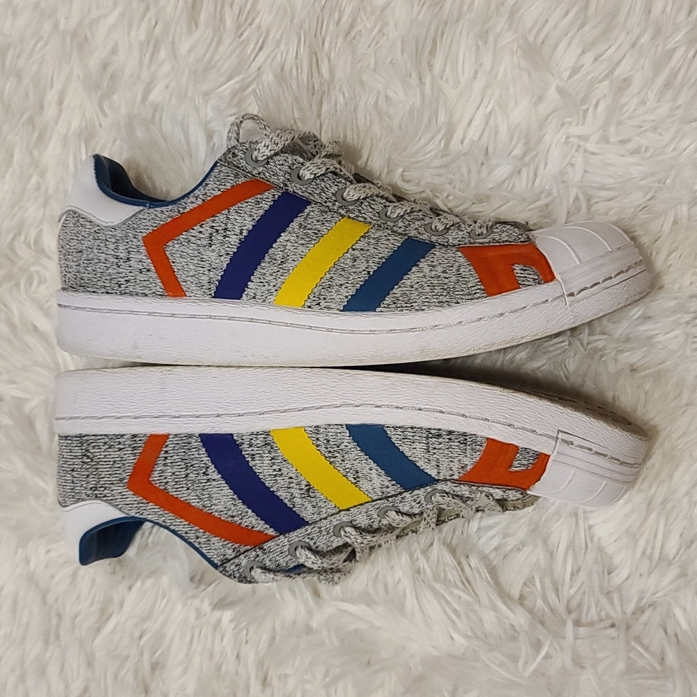 SOLD Adidas Superstar Boost 6 mens, 8 womens - Picture 6 of 8